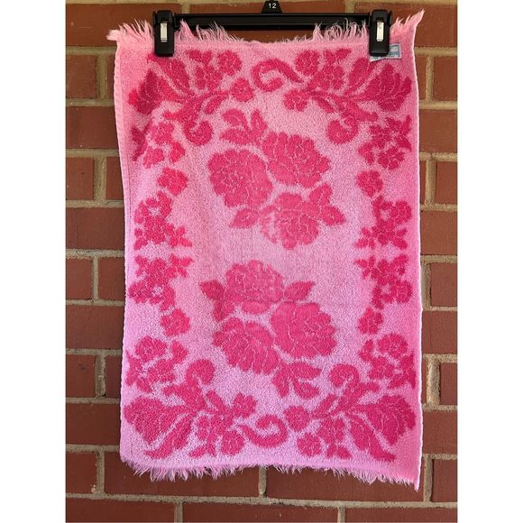 Vintage Handtowel - Picture 1 of 3